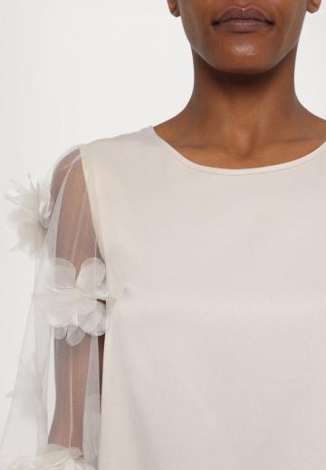 Атласная блузка