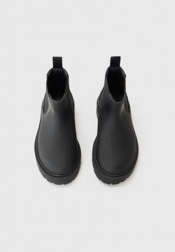 Детская обувь