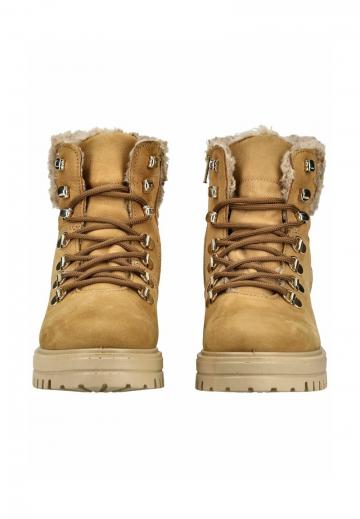 Зимние ботинки