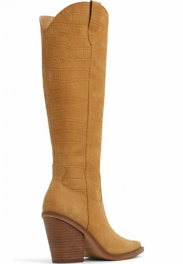 Высокие сапоги