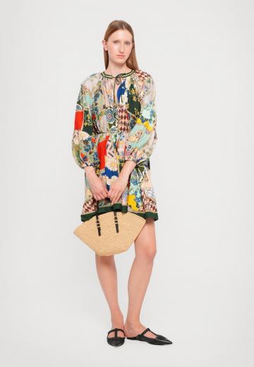 Короткое платье