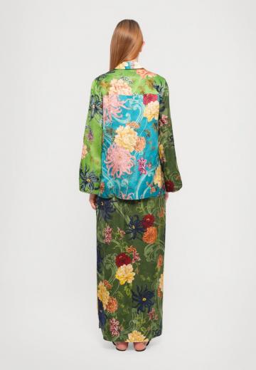 Атласная блузка