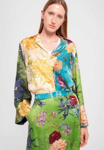 Атласная блузка