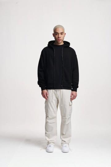 Брюки с накладными карманами