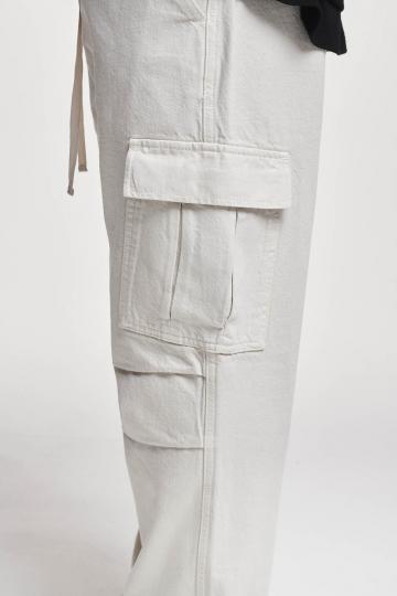 Брюки с накладными карманами