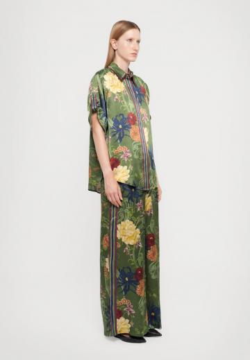 Атласная блузка