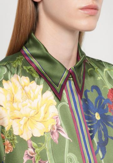 Атласная блузка