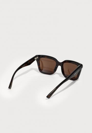 Солнечные очки