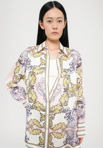 Атласная блузка