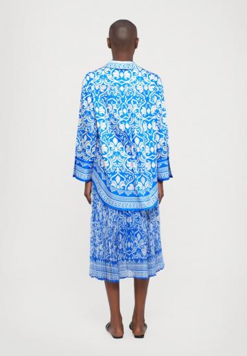 Атласная блузка