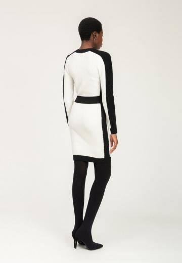 Вязаное платье