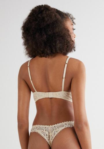 Бюстгальтер