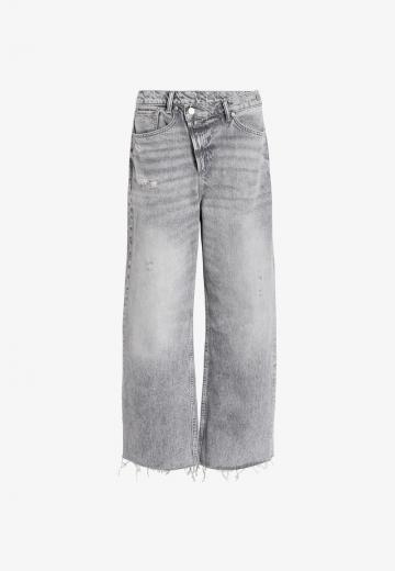 Свободные джинсы