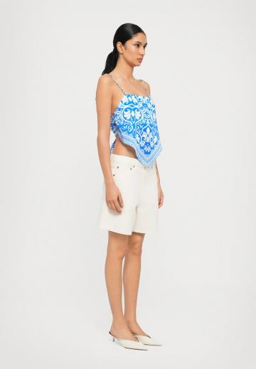 Топ на бретельках