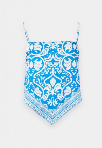 Топ на бретельках