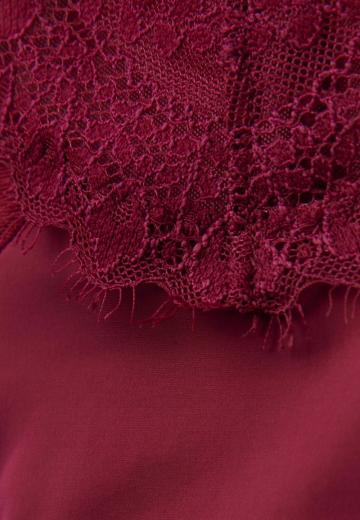 Трусы на бедрах