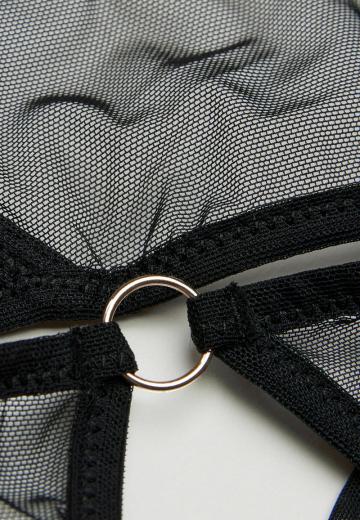 Трусы на бедрах