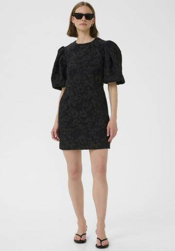 Платье футляр