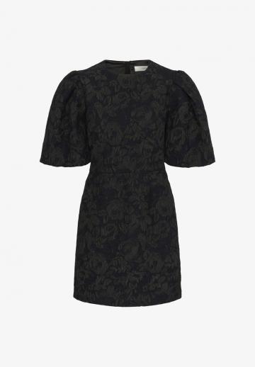 Платье футляр