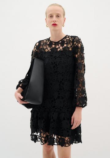 Короткое платье