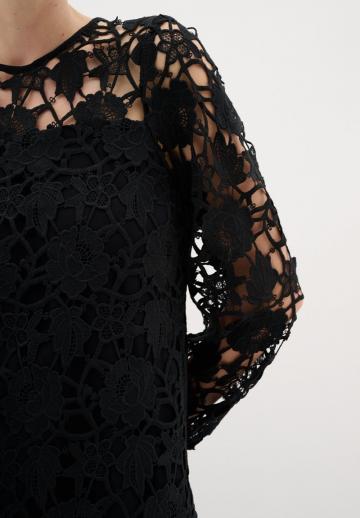 Короткое платье