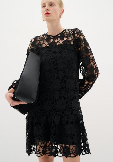 Короткое платье