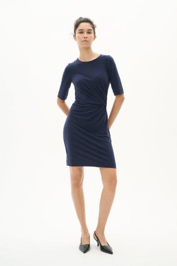 Платье футляр