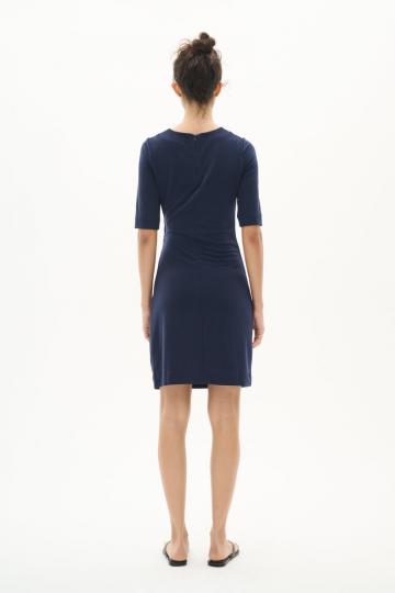 Платье футляр