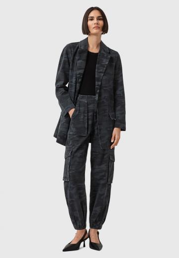 Короткое пальто