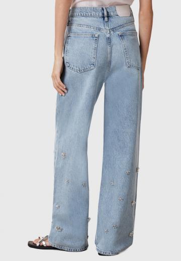 Прямые джинсы