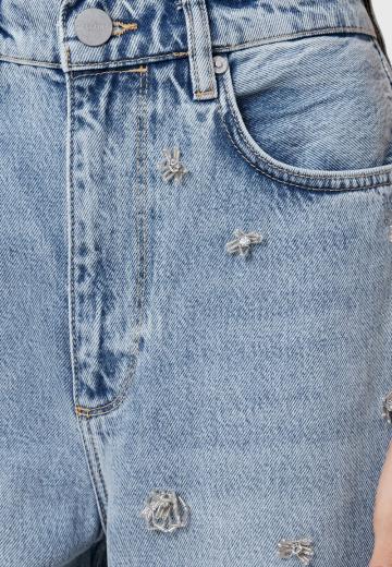 Прямые джинсы