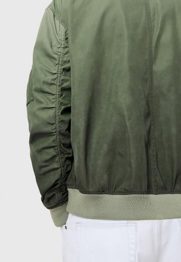 Куртка бомбер