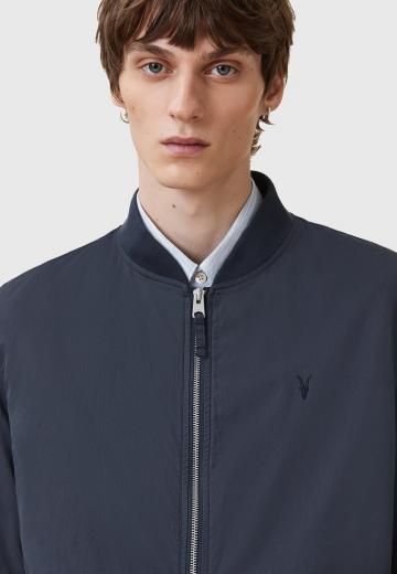 Куртка бомбер