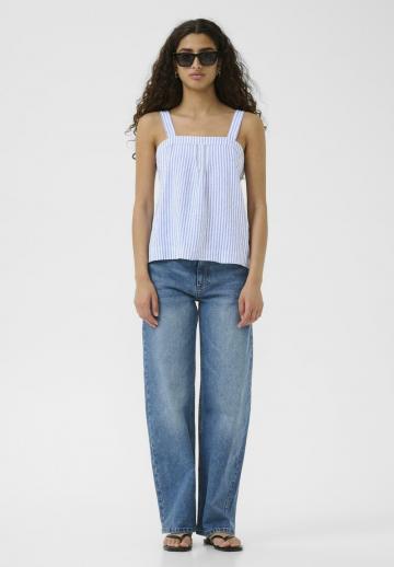 Блузка без рукавов