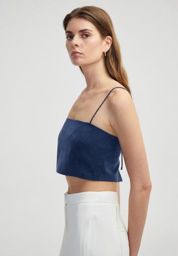 Топ на бретельках