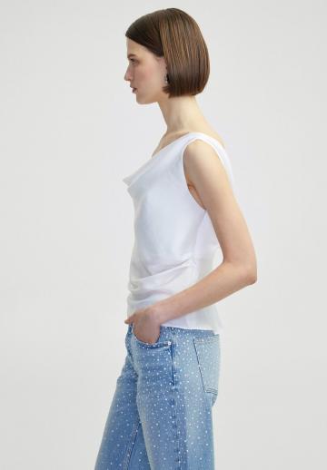 Топ на бретельках