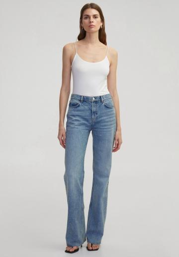 Топ на бретельках