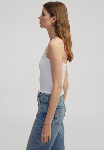 Топ на бретельках