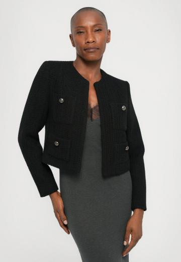 Короткий блейзер