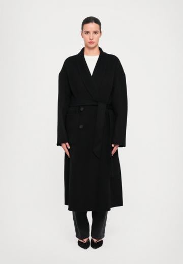 Шерстяное пальто