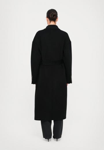 Шерстяное пальто