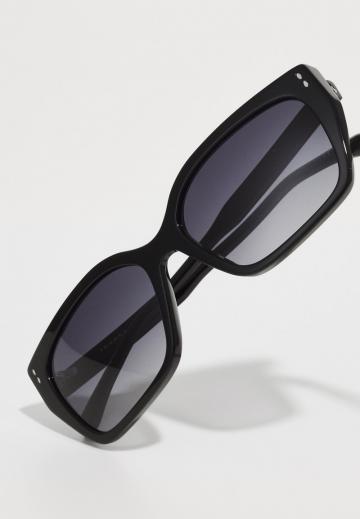 Солнечные очки