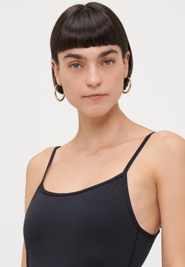 Слитный купальник