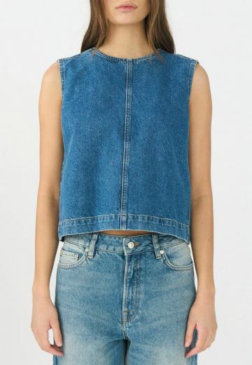Джинсовая жилетка