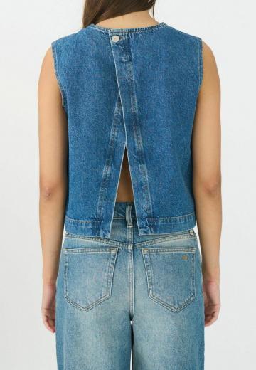 Джинсовая жилетка
