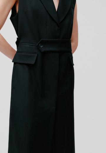 Длинный жилет