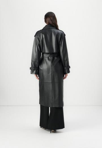 Кожаное пальто