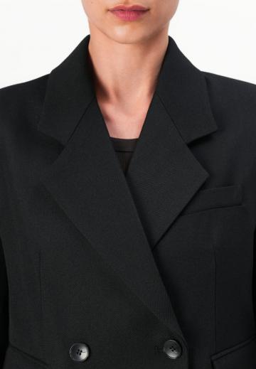 Блейзер с накладными карманами