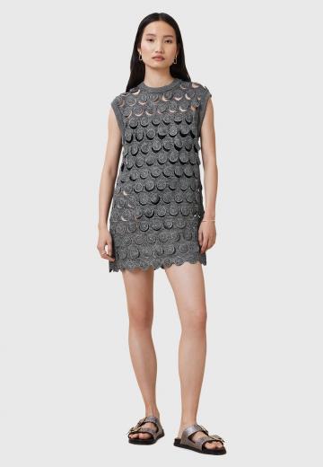 Вязаное платье