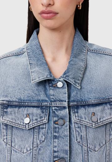 Джинсовая жилетка